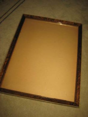 Gammel bilderamme med glass, klar til innramming. Ca. 19*28  cm stor. Dette er ramme nr 31