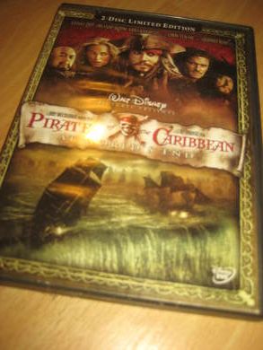 PIRATES OF THE CARIBIEN 2 DISK AT WORLDS END