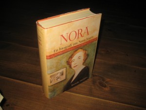 Maddox, Brenda: NORA. En biografi om Nora Joyce. 1994. 
