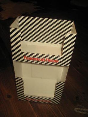 Sjokkselger for Fisherman's Friends Ca 37*20 cm stor 70 tallet