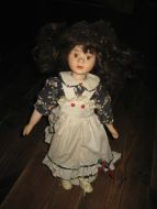 Pen porselensdokke 70-80 tallet