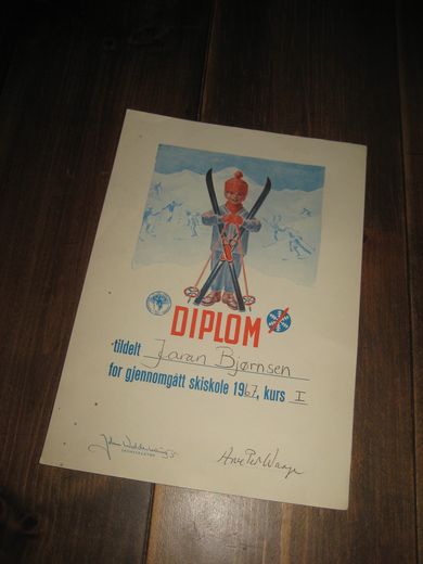 Diplom fra 1967. 