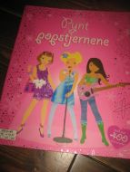 Pynt popstjernene. 2010.