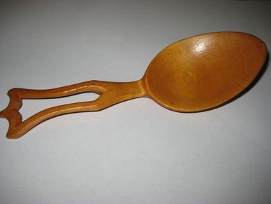 Treskei meget pent arbeid Ca 19 cm lang