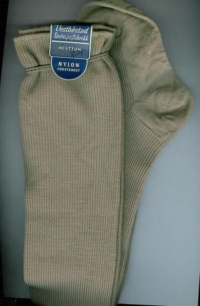 Barnestrømpe fra Vestbøstad Strømpefabrikk, NESTTUN, Nr 4, NYLON forsterket.