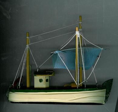 Liten fiskebåt av nyere opphav