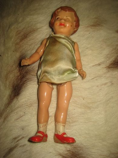 Gammel dokke ca 19 cm høg