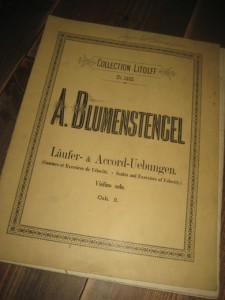 BLUMENSTENGEL. Laufer- & Accord- Uebungen. Violino solo.