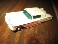 FORD THUNDERBIRD Fra Lesney Mangler bakhjul