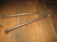 Gammel tang fra smie ca 29 cm lang