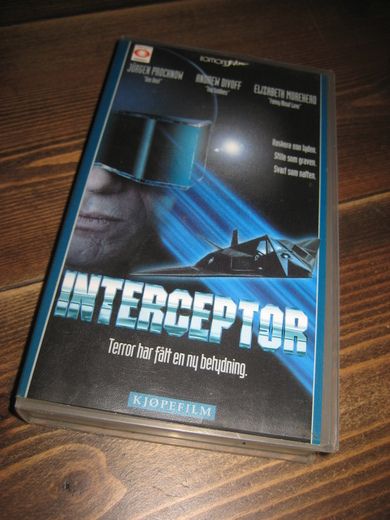 INTERSEPTOR 18 ÅR 1992 91 MIN