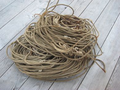 Gammel bunt med line og krokker tidleg 1900