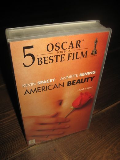 AMERICAN BEAUTY 15 ÅR 1999 122 MIN