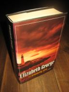 George, Elizabeth: Et hemmelig sted. 2003.