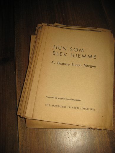 Morgan: HUN SOM BLEV HJEMME. 1935.