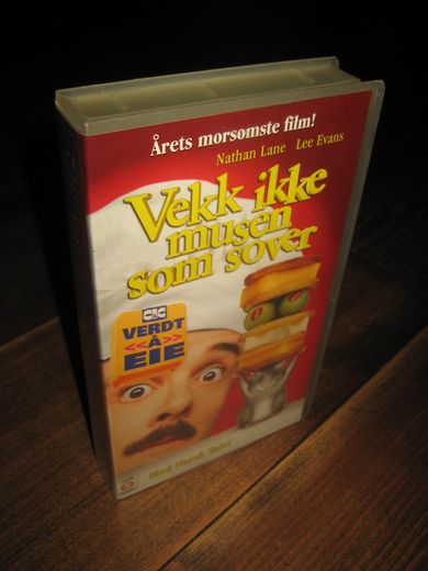 VEKK IKKE MUSEN SOM SOVER. 1998, 7 ÅR, 93 MIN. 