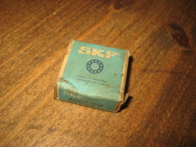 Liten eske med innhold, SKF ??