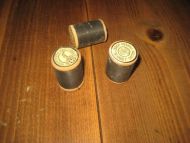 Lot med 3 stk trådsneller i tre med tråd 60 tallet ' 2 cm i diameter 3 cm høge