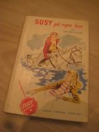 STEVNS, GRETHA: SUSY på egne ben. Bok nr 10, 1958.