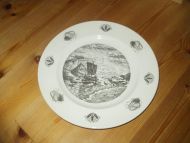 Vikinghøvdingen Erik Raudes ankomst til en fjord på Grønland i 895 reklamefat fra Vestfolds Flatbrødfabrik 60 tallet