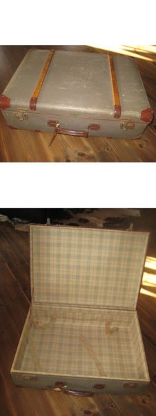 VULKIMIT koffert fra 50-60 tallet Treband på over- og undersida ca 67*47 cm stor 20 cm høg