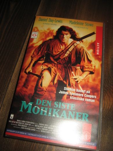 DEN SISTE MOHIKANER 1992 15 ÅR 102 MIN