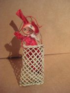 Gammel nisse i kurv 40 tallet