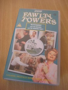 FAWLTY TOWERS. THE PSYCHIATRIST 