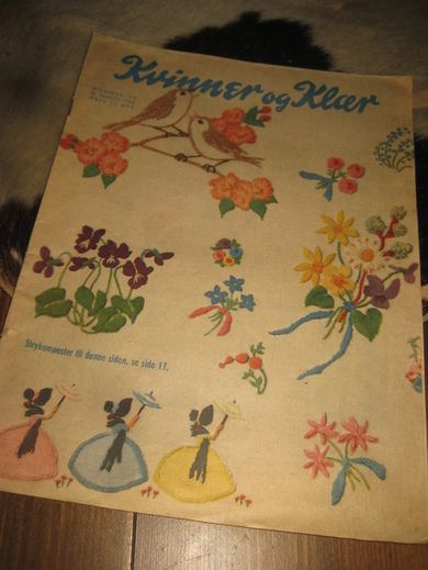 1952 nr 016 Kvinner og Klær