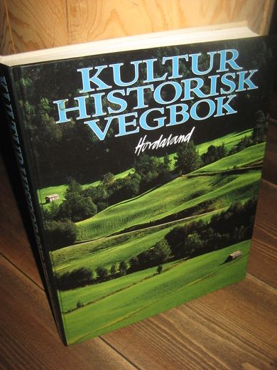 Brekke: KULTUR HISTORISK VEGBOK. 1993.