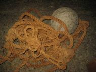 Diverse fiskeredskap brukt ved garnfiske i gamle dager selges under ett