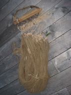 Gammel bunt med line og krokker tidleg 1900