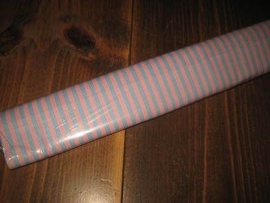 Ubrukt rull hyllepapir eller bokomslag fra 80-90 tallet 48 5 cm *5 meter dette er rull nr H 9